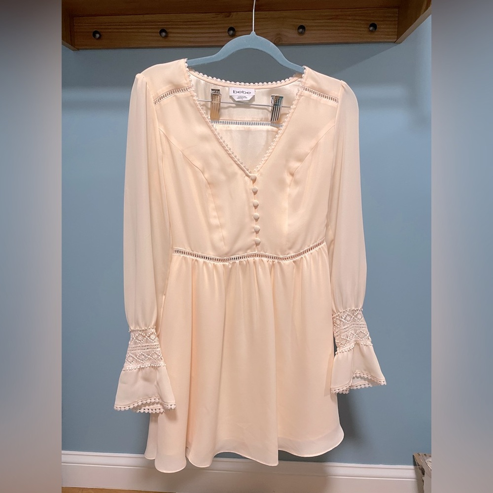🌸BEBE Longsleeve Lace Cream Pink Dress